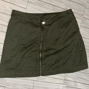 H&M Green skirt